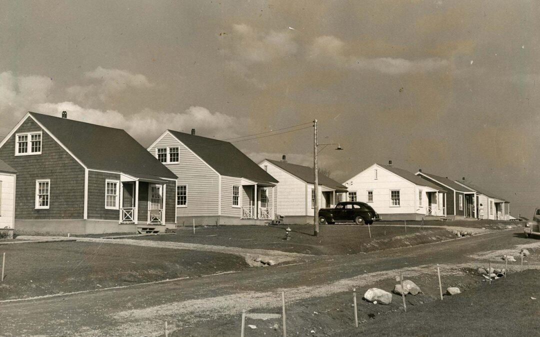 කැනඩාවේ නිවාස සිහිනය: 1950 සිට අද දක්වා දශක හතක මතකාවර්ජනය